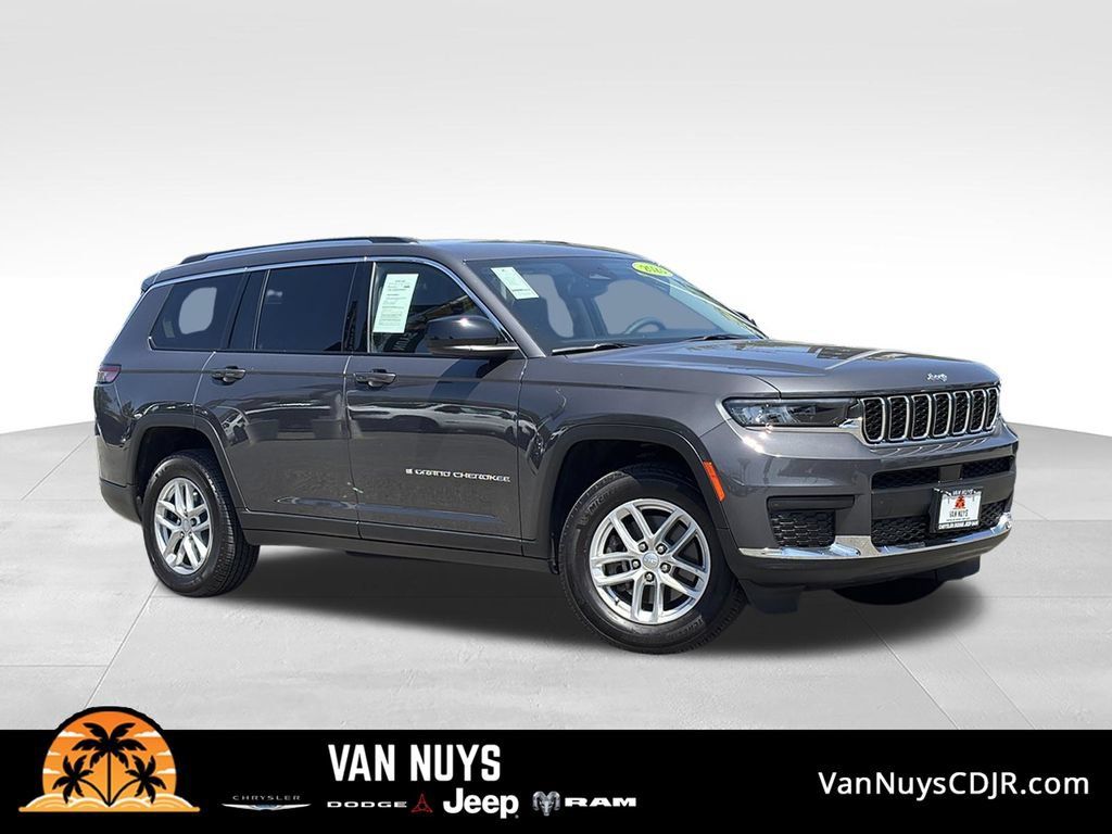 Used 2023 Jeep Grand Cherokee L Laredo AWD/4WD image 1