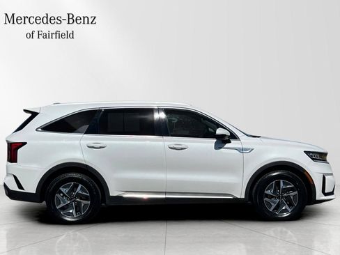 Used 2023 Kia Sorento EX w/ Panoramic Sunroof Package FWD image 8
