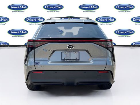 Used 2025 Toyota bZ4X FWD image 6