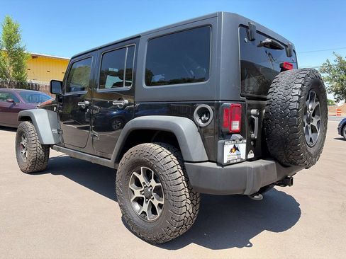 Used 2015 Jeep Wrangler Unlimited Rubicon w/ Connectivity Group AWD/4WD image 5