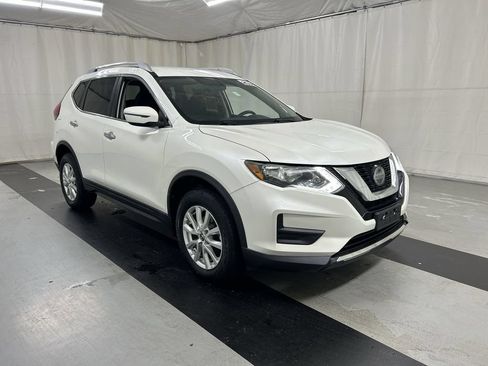 Used 2018 Nissan Rogue SV AWD/4WD image 4