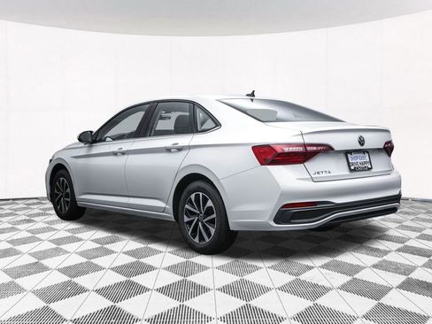 Certified 2023 Volkswagen Jetta S image 32