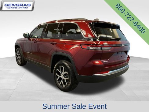 Certified 2025 Jeep Grand Cherokee Limited AWD/4WD image 5