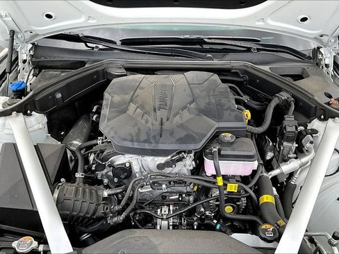Used 2025 Genesis G70 2.5T w/ Sport Prestige Package RWD image 30