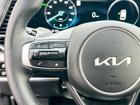 Certified 2025 Kia Sportage SX Prestige image 26