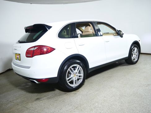 Used 2014 Porsche Cayenne AWD/4WD image 7