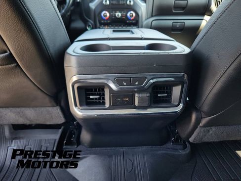Used 2022 GMC Sierra 3500 Denali w/ Denali Ultimate Package AWD/4WD image 20