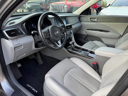 Used 2017 Kia Optima EX w/ Premium Package FWD image 17