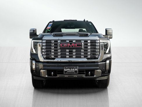 New 2026 GMC Sierra 3500 Denali w/ Denali Reserve Package image 2