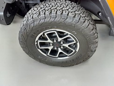 Used 2025 Jeep Wrangler Unlimited Rubicon w/ Steel Bumper Group image 28