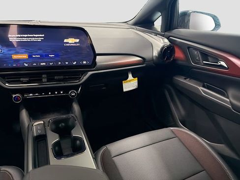 New 2026 Chevrolet Equinox EV RS FWD image 26