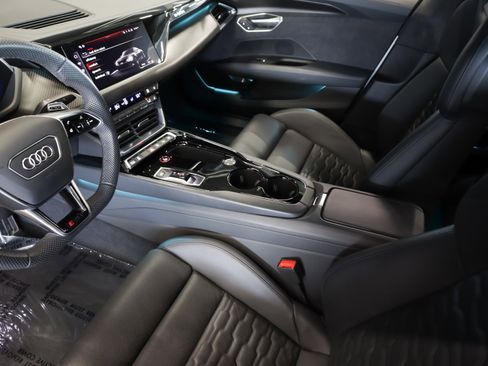 Used 2024 Audi RS e-tron GT w/ Carbon Performance Package image 18