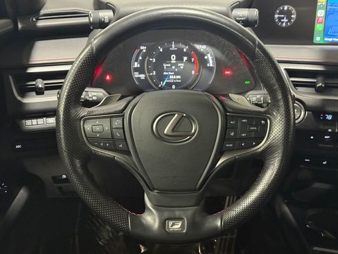 Used 2019 Lexus UX 200 F Sport w/ F Sport Premium Package FWD image 29