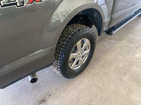 Used 2019 Ford F150 XLT w/ Equipment Group 302A Luxury image 18