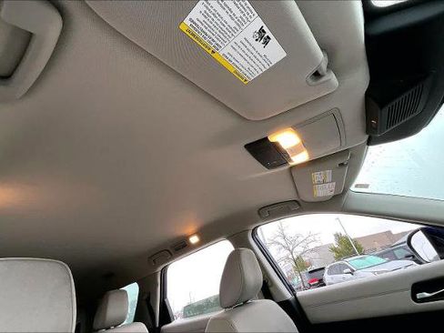 Certified 2022 Nissan Pathfinder SV image 14