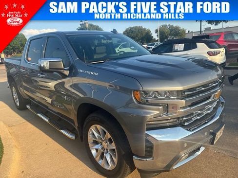 Used 2020 Chevrolet Silverado 1500 LTZ w/ LTZ Texas Edition RWD image 3
