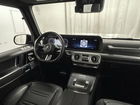 Used 2025 Mercedes-Benz G 550 G 550 image 10