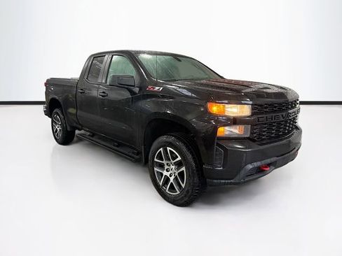 Used 2019 Chevrolet Silverado 1500 Custom Trail Boss image 3