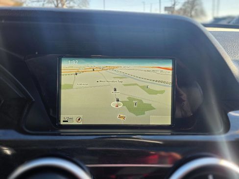 Used 2015 Mercedes-Benz GLK 350 GLK 350 4MATIC AWD 4dr SUV image 20