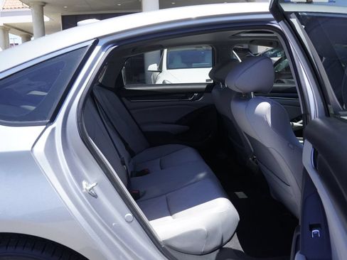 Used 2020 Honda Accord EX image 22