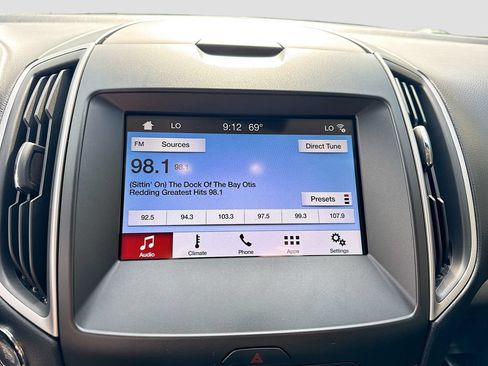 Used 2019 Ford Edge SEL w/ Equipment Group 201A FWD image 12