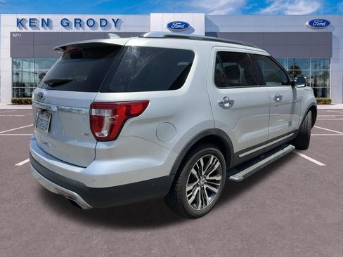 Used 2016 Ford Explorer Platinum AWD/4WD image 3