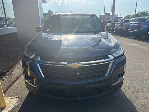 Used 2023 Chevrolet Traverse LS w/ Safety Package AWD/4WD image 3