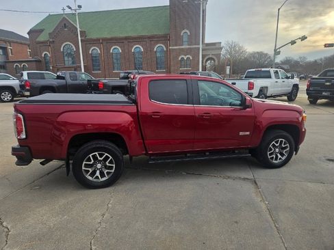 Used 2017 GMC Canyon SLE w/ All Terrain Package image 6