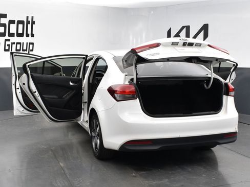 Used 2018 Kia Forte LX w/ LX Popular Package image 27