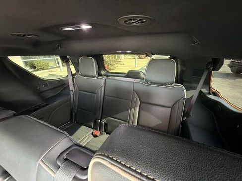 Used 2021 GMC Yukon SLT RWD image 17