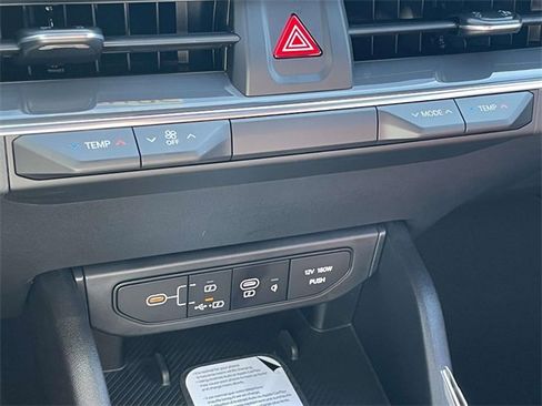 New 2025 Kia K4 GT-Line image 35