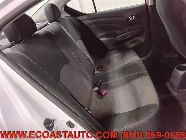 Used 2018 Nissan Versa SV FWD image 15
