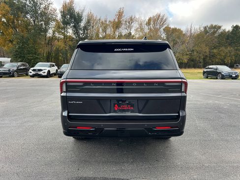 New 2025 Lincoln Navigator L Reserve w/ Jet Appearance Package image 5
