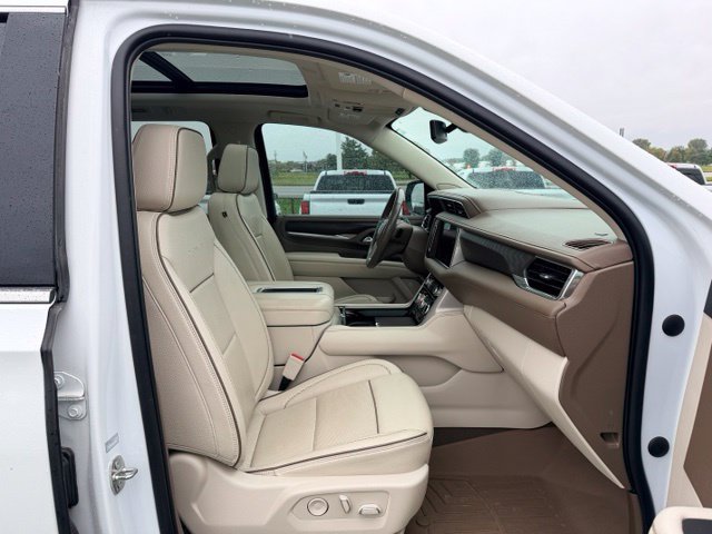 Used 2022 GMC Yukon Denali AWD/4WD image 11