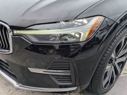 Certified 2023 Volvo XC60 B6 Ultimate w/ Protection Package Premier AWD/4WD image 9