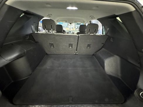 Used 2018 Chevrolet Equinox LS FWD image 27