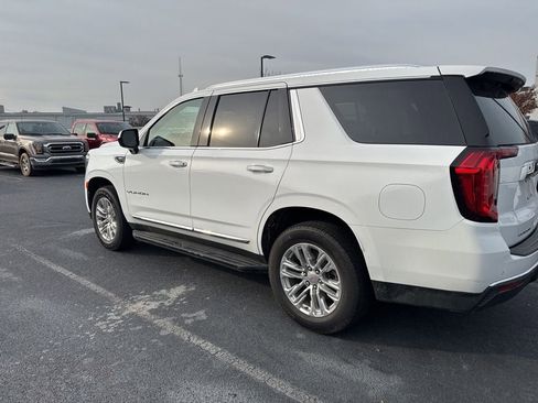Used 2023 GMC Yukon SLT image 13