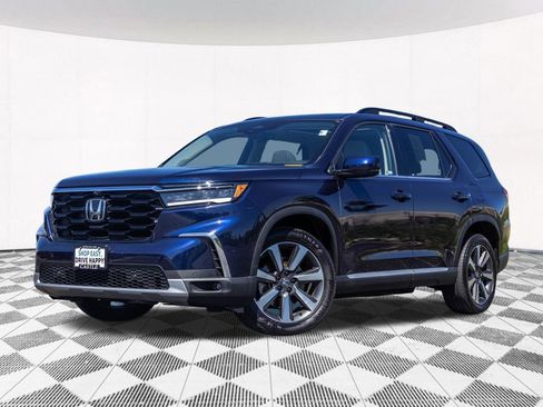 Used 2023 Honda Pilot Elite image 2