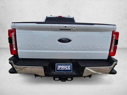 Used 2024 Ford F250 Lariat w/ FX4 Off-Road Package image 6