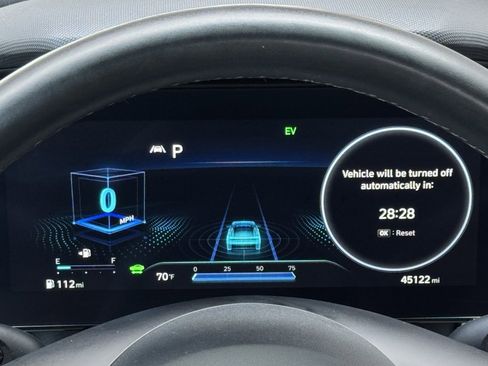 Used 2023 Hyundai Elantra Limited image 19