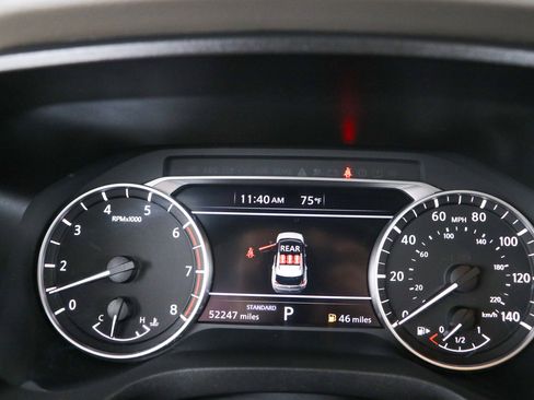 Used 2023 Nissan Rogue SV w/ SV Premium B Package FWD image 15