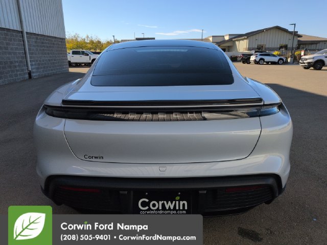 Used 2023 Porsche Taycan 4S AWD/4WD image 4