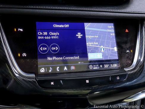 Used 2021 Cadillac XT6 Sport image 16