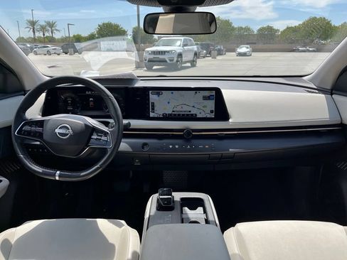 Used 2024 Nissan Ariya AWD image 14