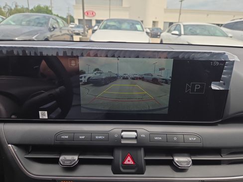 New 2026 Kia K4 FWD image 11