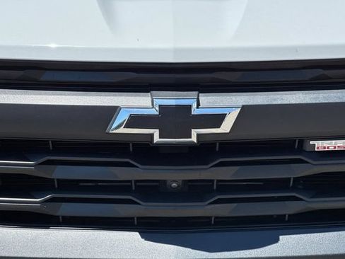Used 2025 Chevrolet Colorado Trail Boss AWD/4WD image 46
