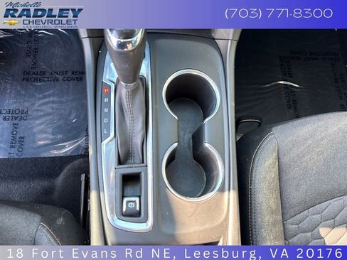 Used 2018 Chevrolet Equinox LT image 19