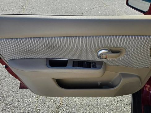 Used 2007 Nissan Versa Sedan FWD image 8