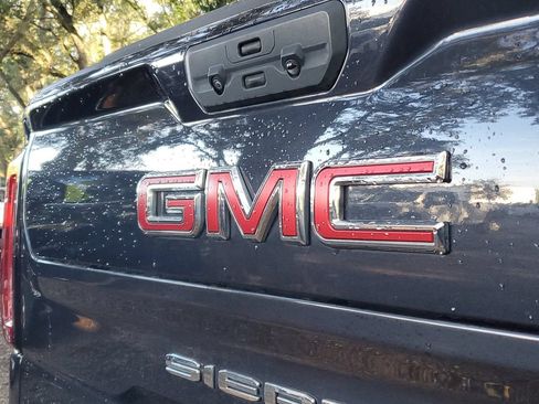 Used 2025 GMC Sierra 1500 SLT RWD image 6