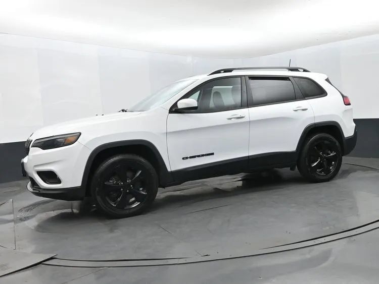 Used 2020 Jeep Cherokee Latitude Plus AWD/4WD image 5